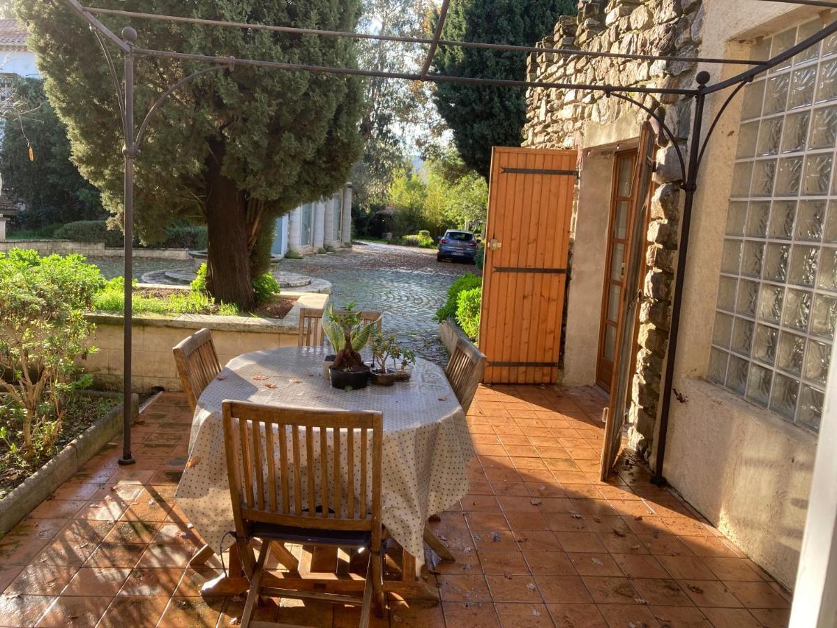 Gite Encore Un Soir Hyeres Exterior photo
