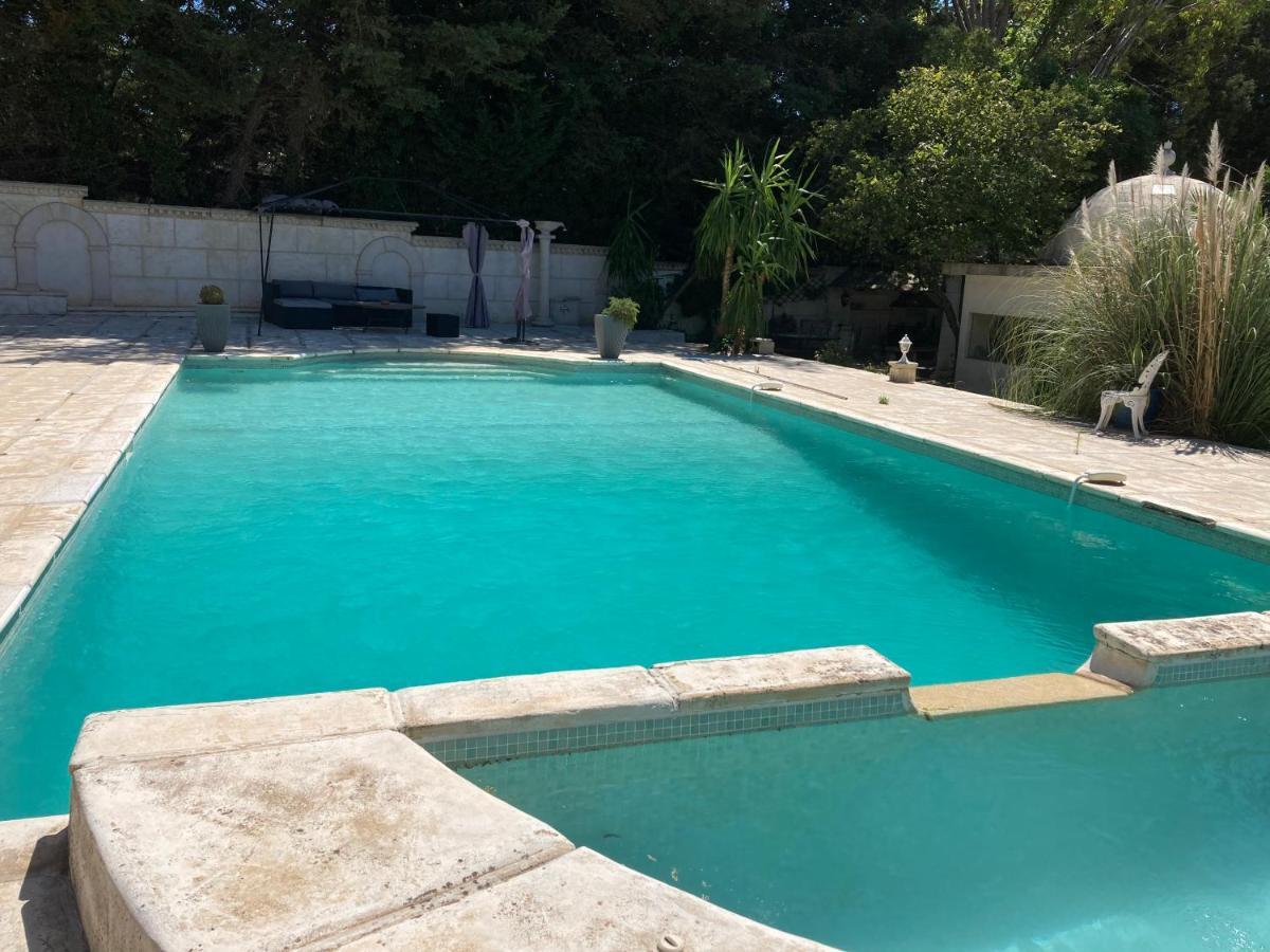 Gite Encore Un Soir Hyeres Exterior photo