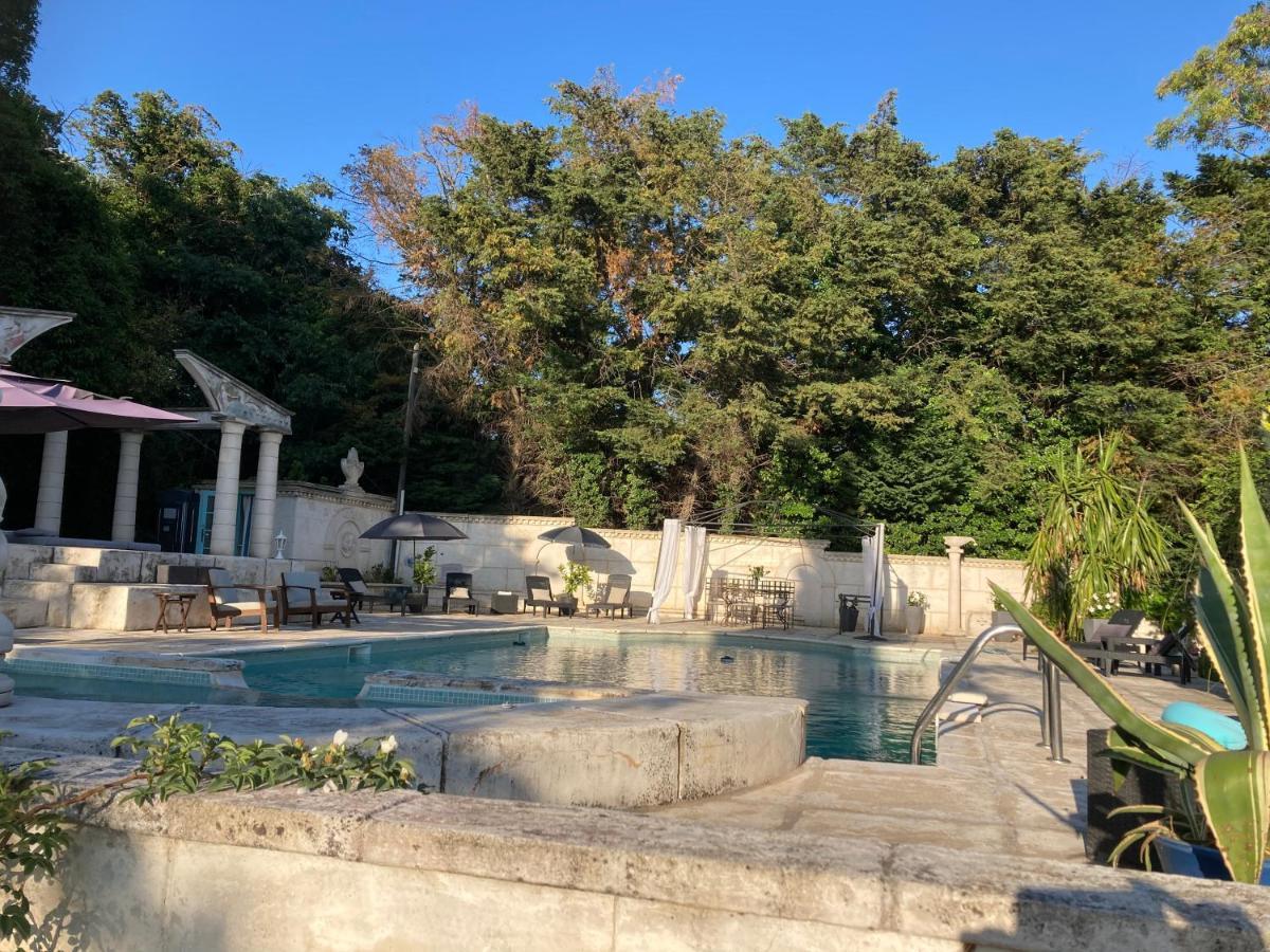 Gite Encore Un Soir Hyeres Exterior photo